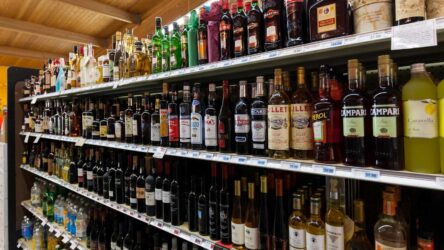 14 fornecedores de bebidas no atacado para mercados, bares, adegas e restaurantes