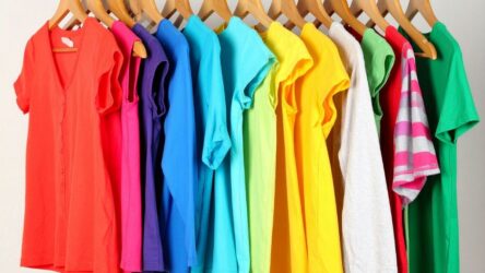 Fornecedores de Roupa para Revenda: O Guia Definitivo com 30 Melhores Opções para 2026